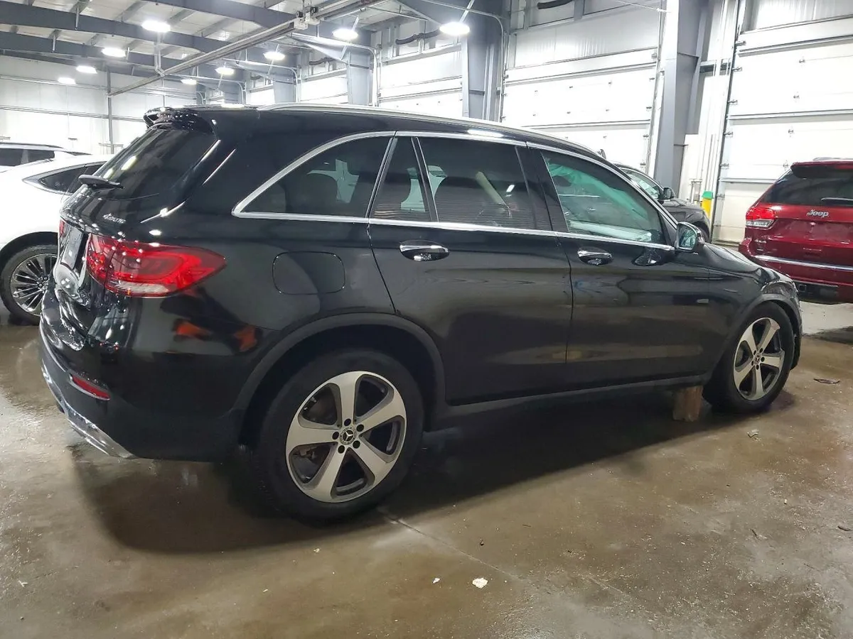 MERCEDES-BENZ GLC 300 4MATIC 2022