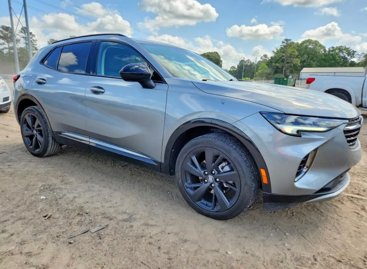 BUICK ENVISION ESSENCE 2022