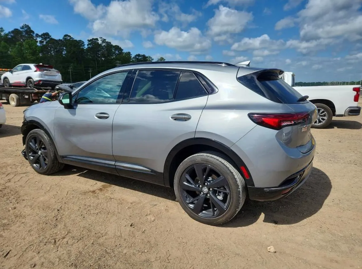 BUICK ENVISION ESSENCE 2022