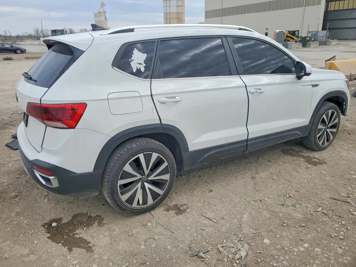 VOLKSWAGEN TAOS 2022