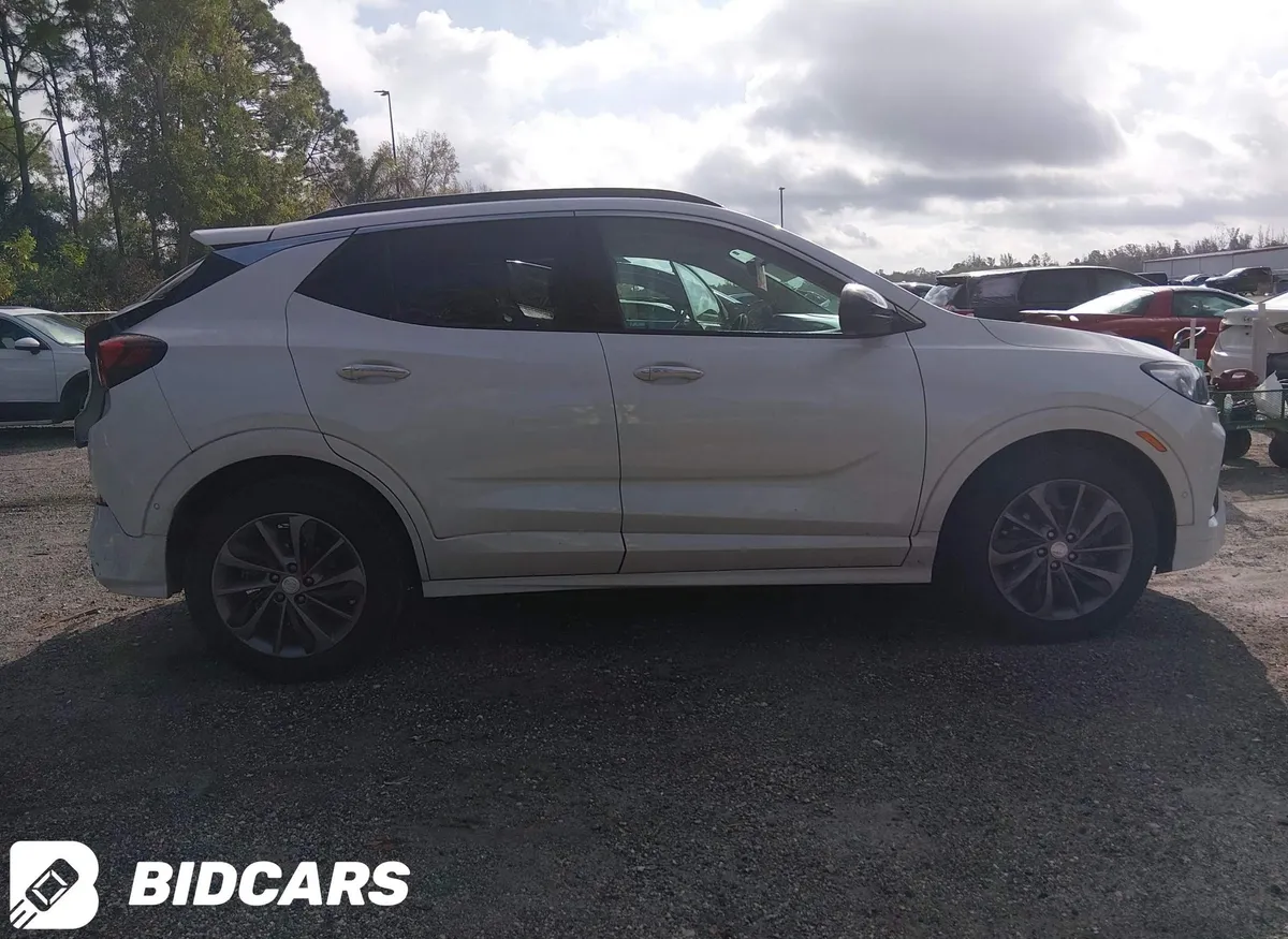 BUICK ENCORE ESSENCE 2022