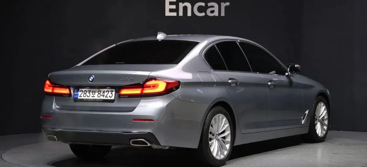 BMW 5 SERIES LUXURY 2022