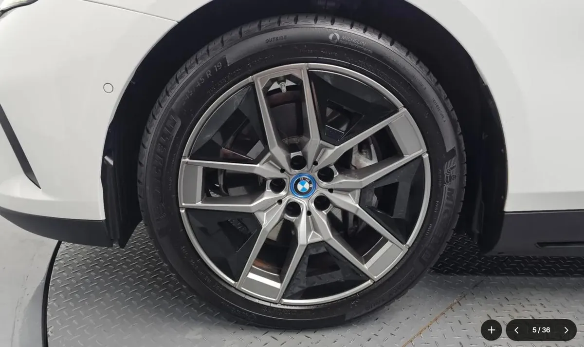 BMW I5 2024