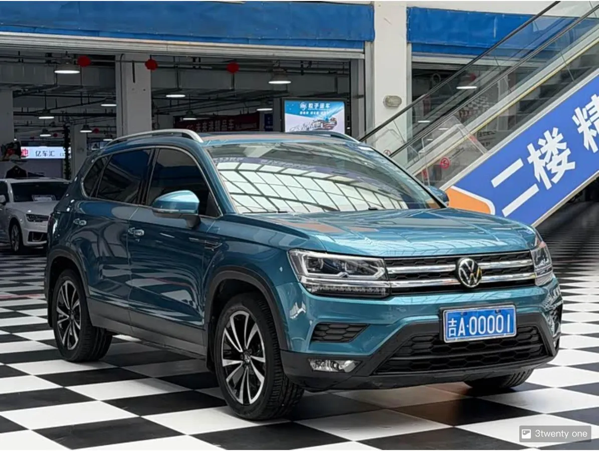 VOLKSWAGEN THARU LUXURY 2022