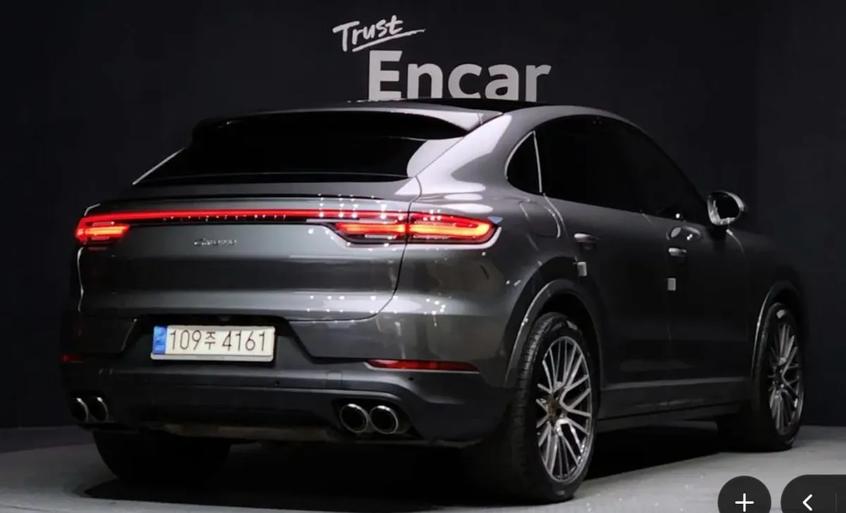PORSCHE CAYENNE COUPE 2022
