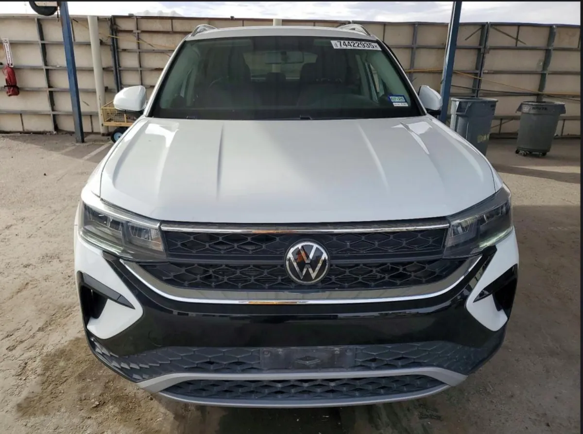 VOLKSWAGEN TAOS SE 2022