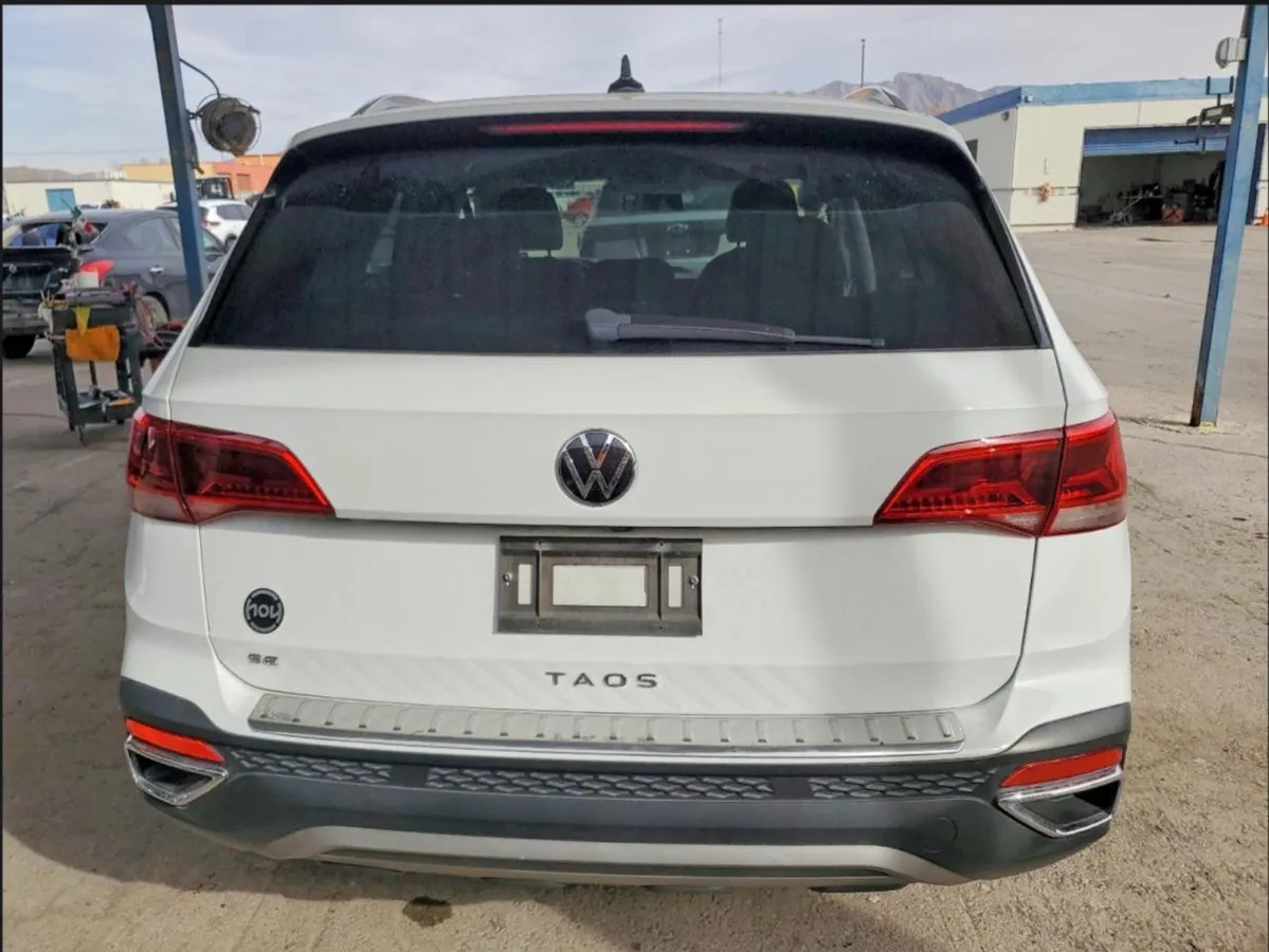 VOLKSWAGEN TAOS SE 2022