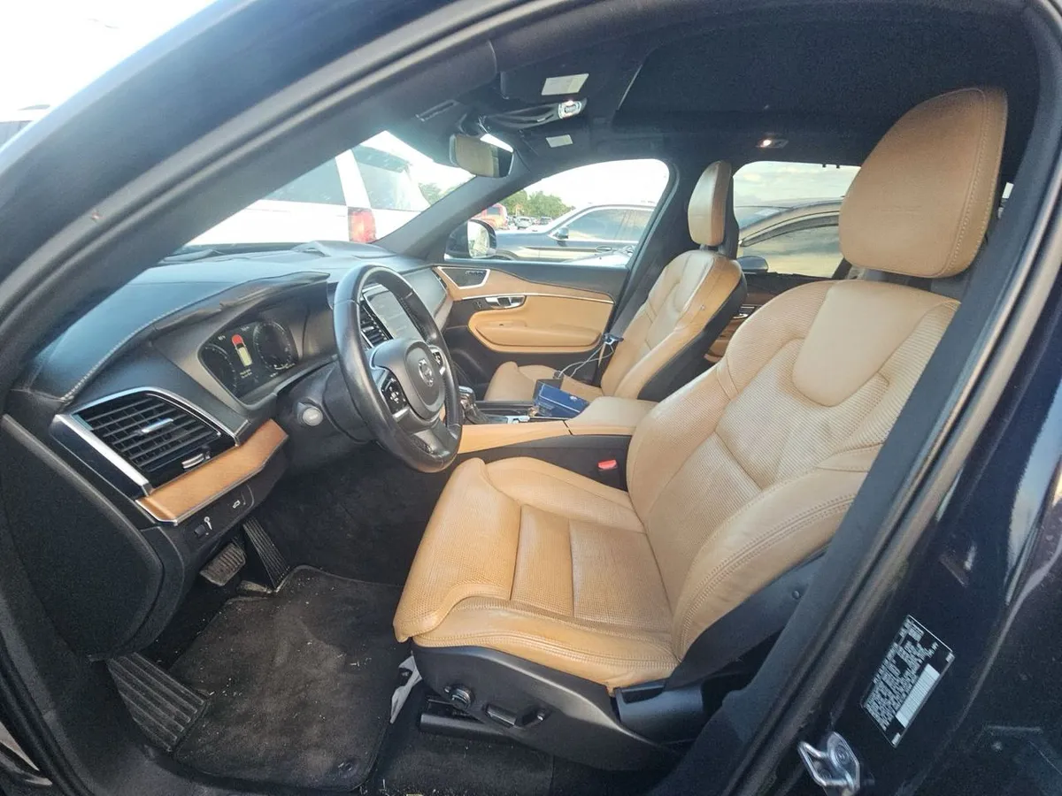 VOLVO XC90 T6 INSCRIPTION 7-PASSENGER 2017