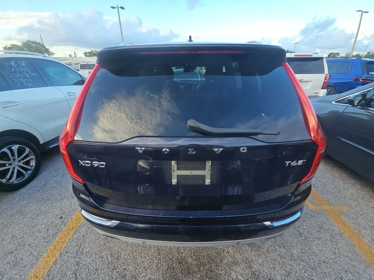 VOLVO XC90 T6 INSCRIPTION 7-PASSENGER 2017