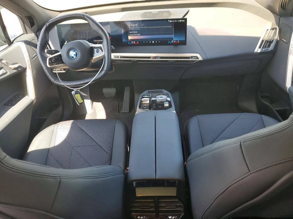 BMW IX XDRIVE5 2023