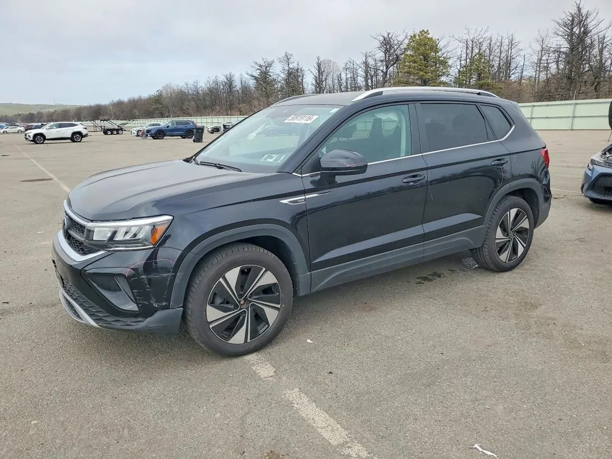 VOLKSWAGEN TAOS SE 2023