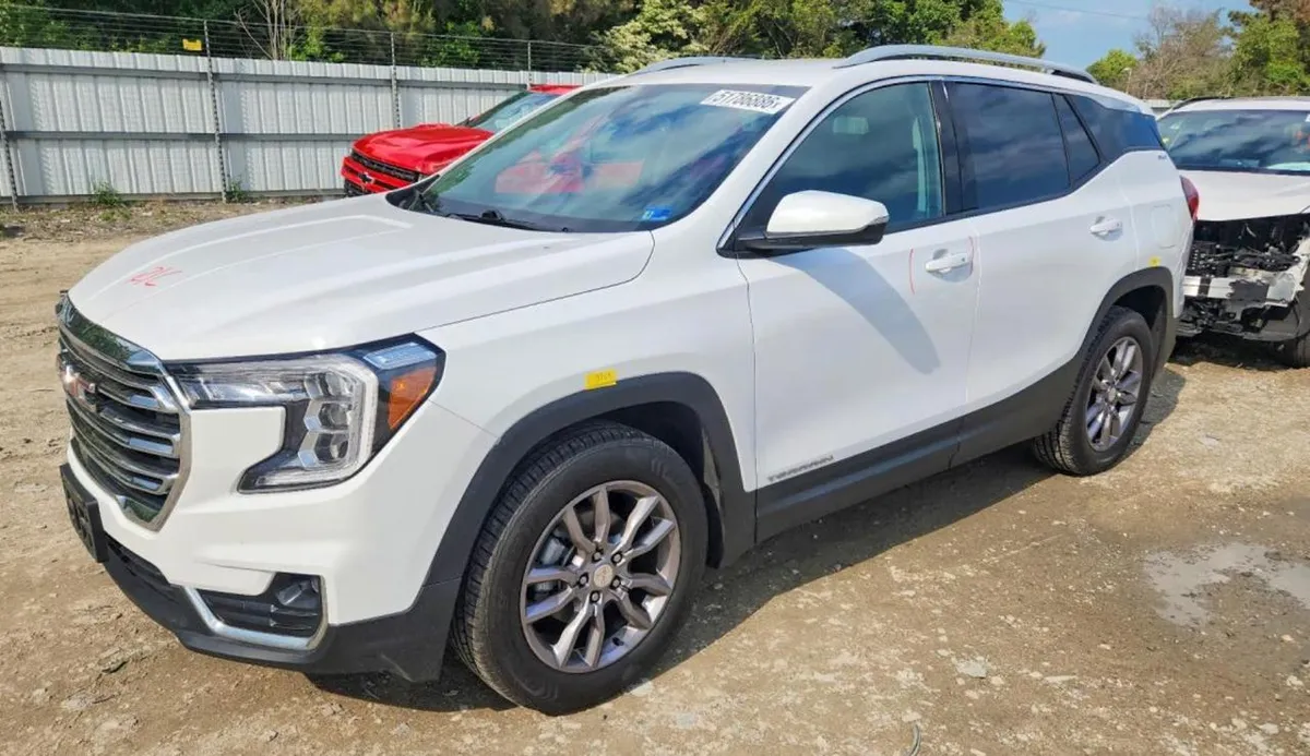 GMC TERRAIN SLT 2024