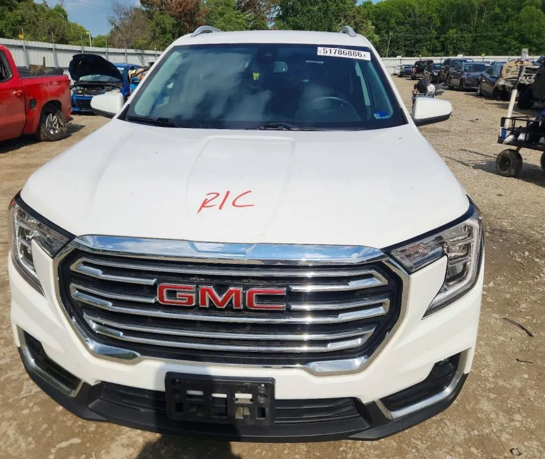 GMC TERRAIN SLT 2024