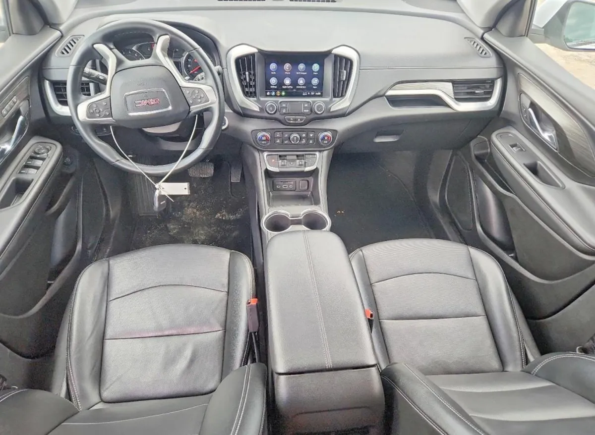 GMC TERRAIN SLT 2024