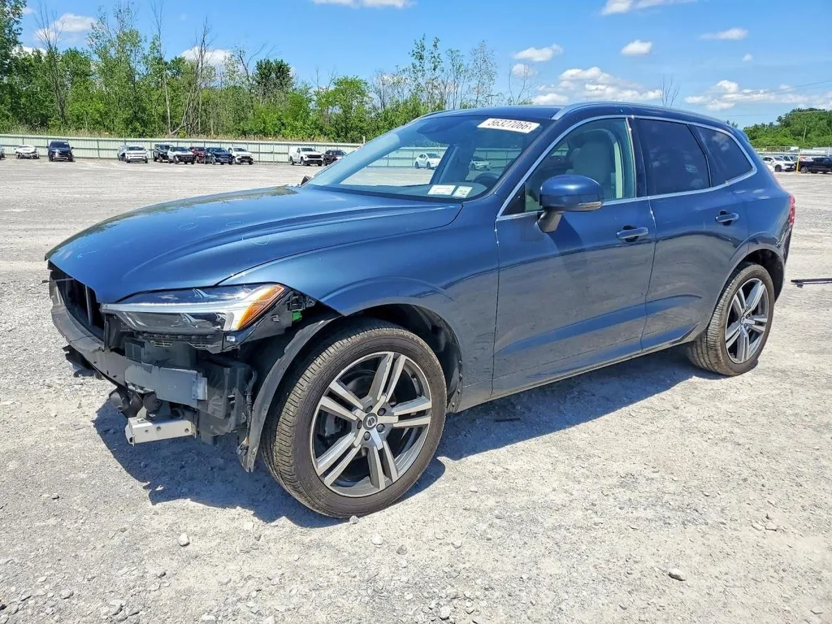 VOLVO XC60 T5 MOMENTUM 2021