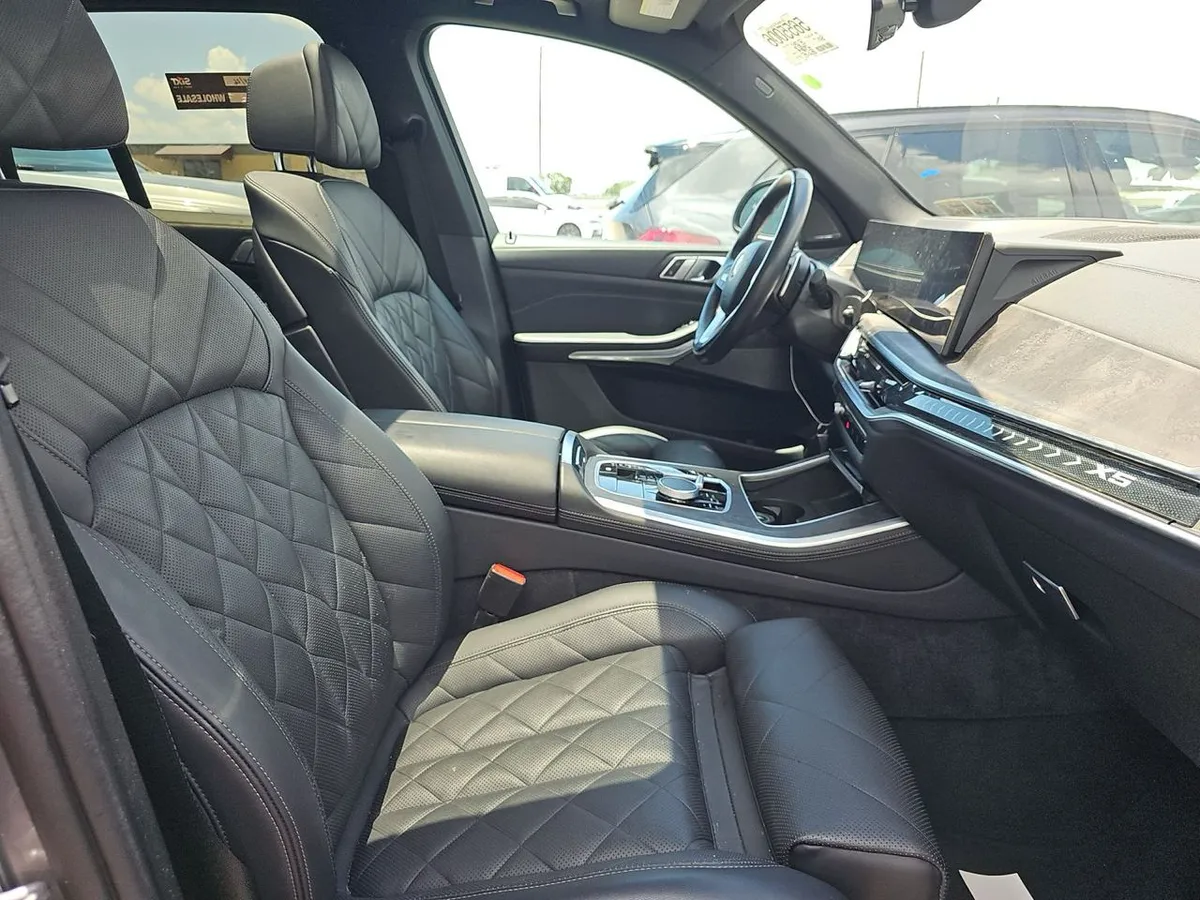 BMW X5 SPORTS ACTIVITY VEHICLE 2024