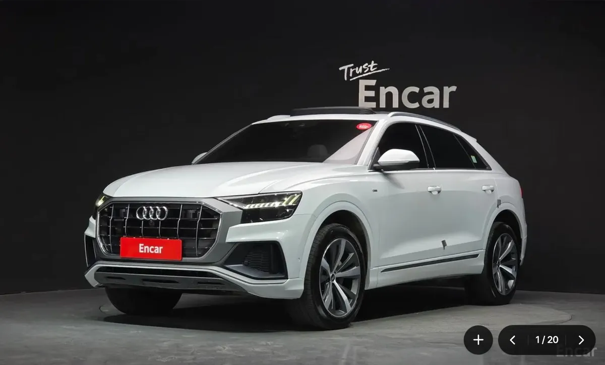 AUDI Q8 2022