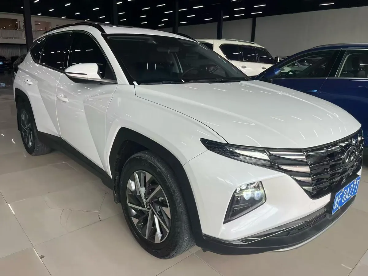 HYUNDAI TOYOTA L 2023
