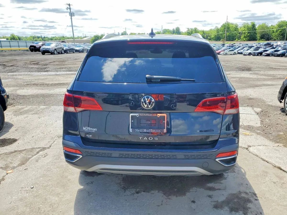 VOLKSWAGEN TAOS SE 2024