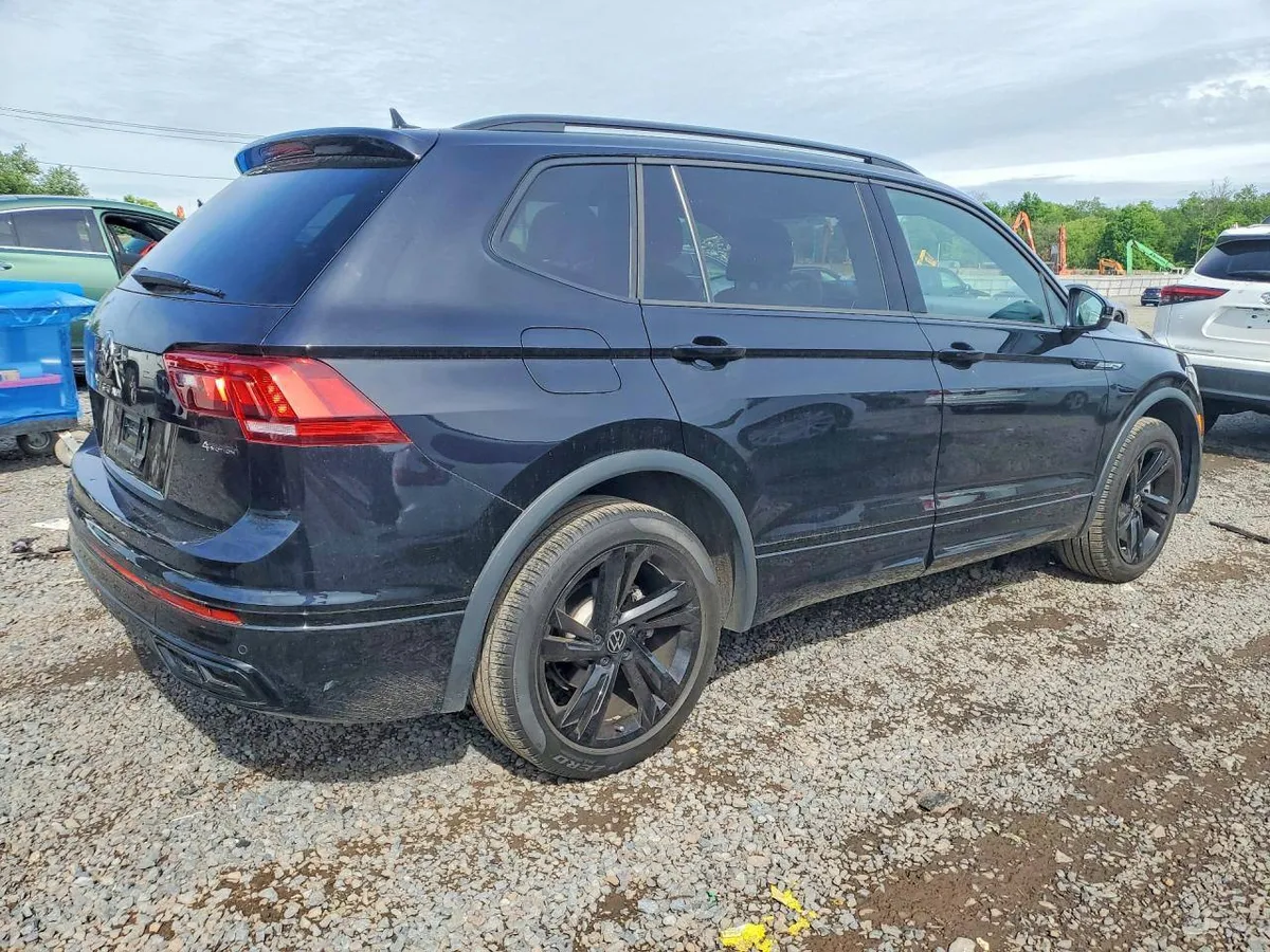 VOLKSWAGEN TIGUAN SE R-LINE BLACK 2022