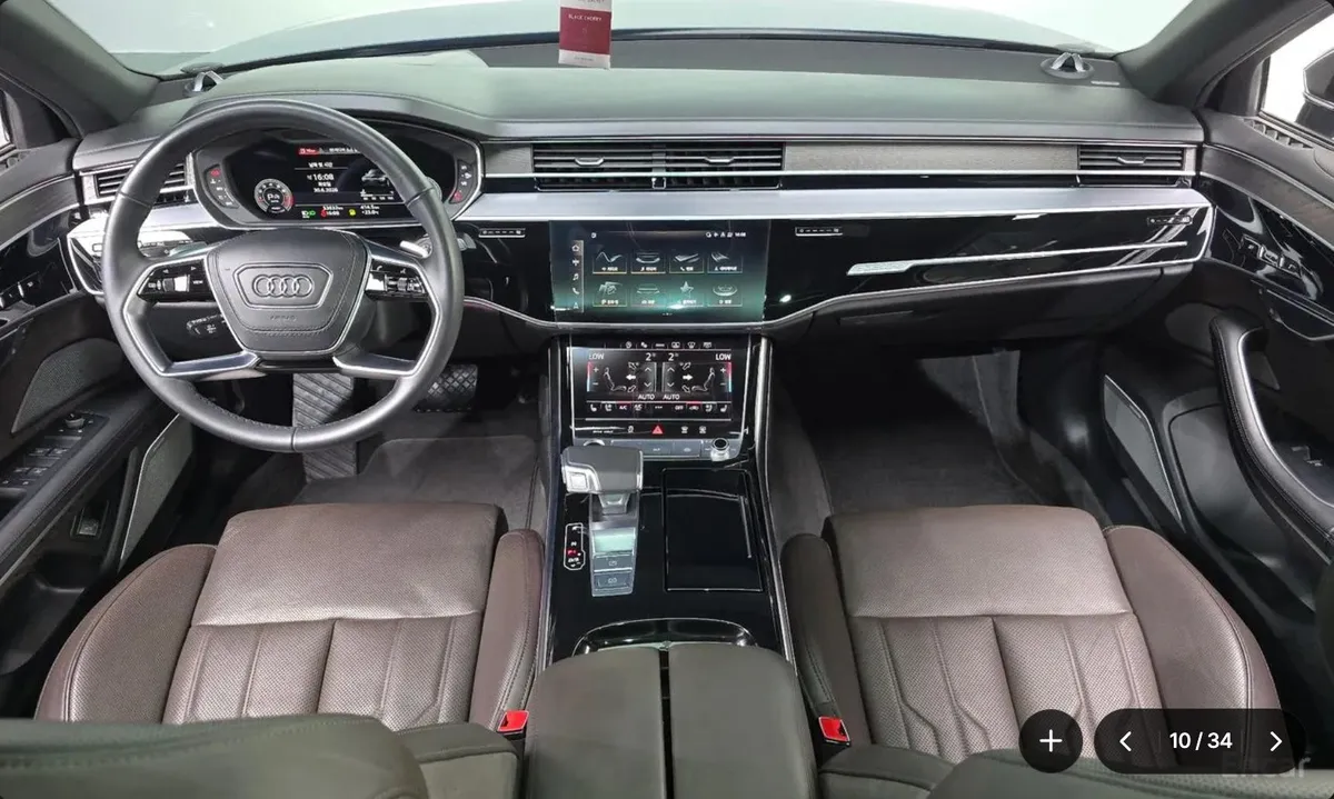 AUDI A8 2022
