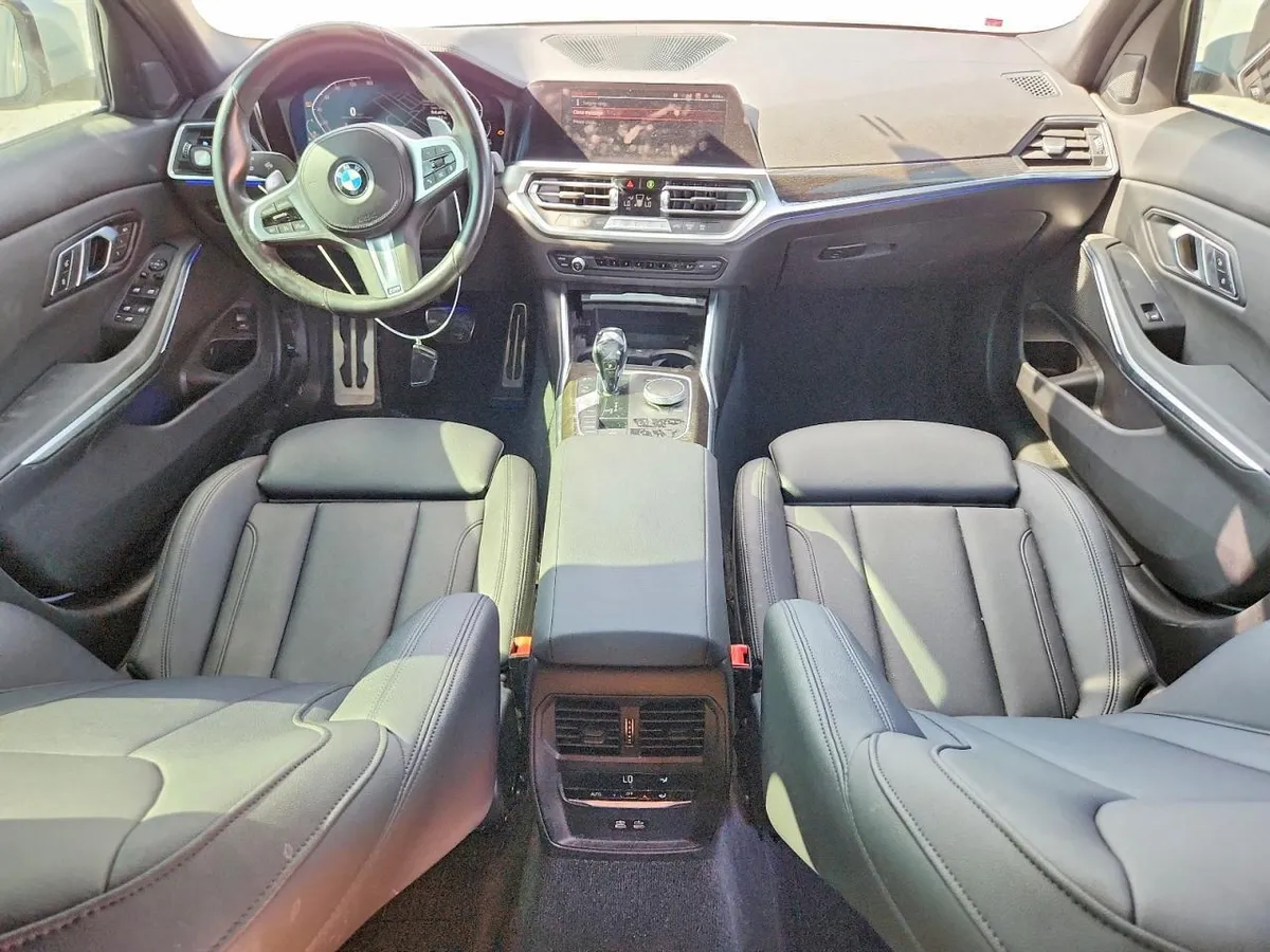 BMW 330I 2021