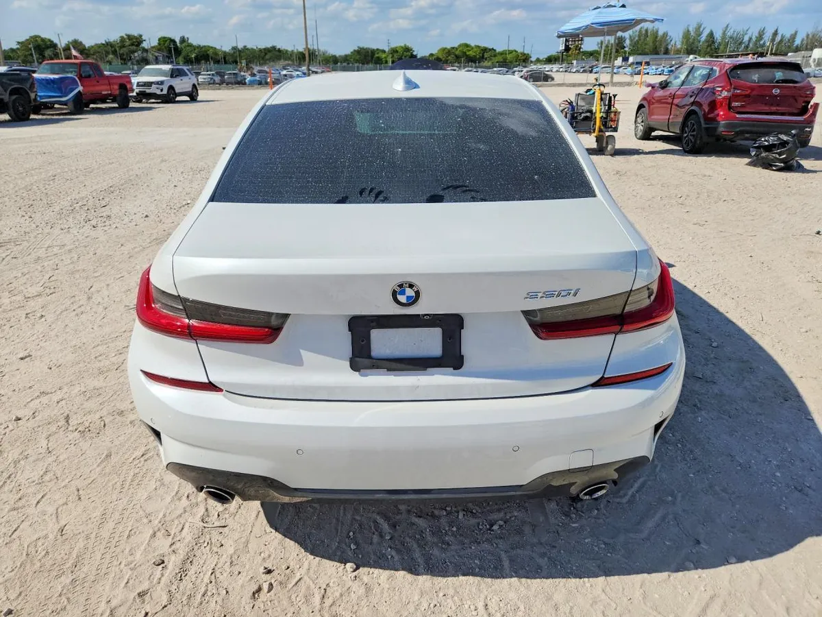 BMW 330I 2021