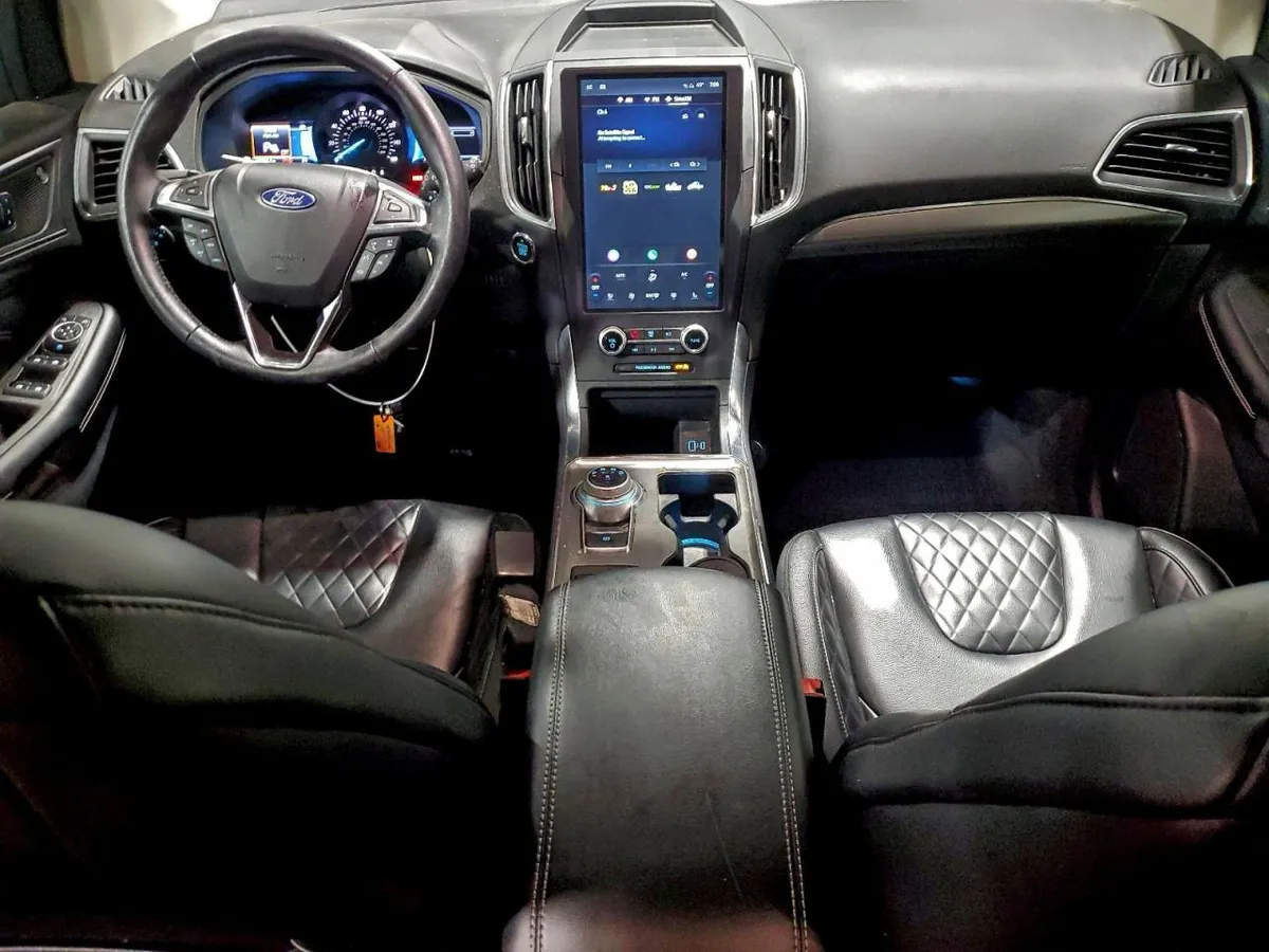 FORD EDGE TITANIUM 2023