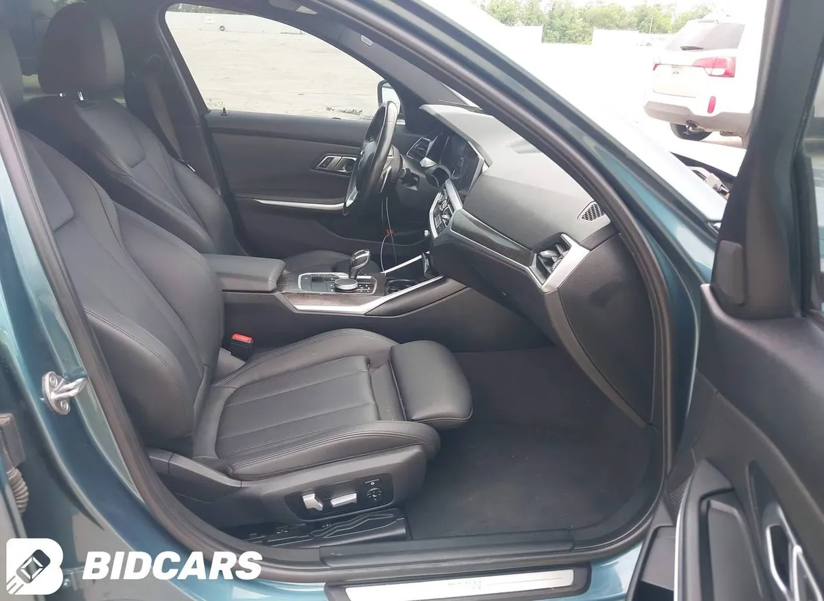 BMW 330I 2019