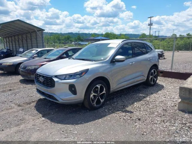 FORD ESCAPE ST-LINE SELECT 2023