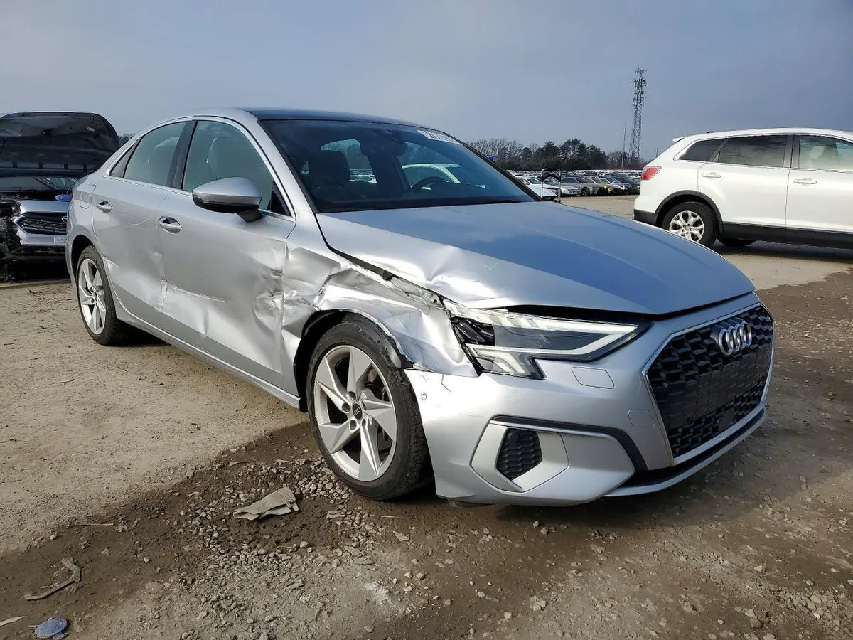 AUDI A3 PREMIUM 2023