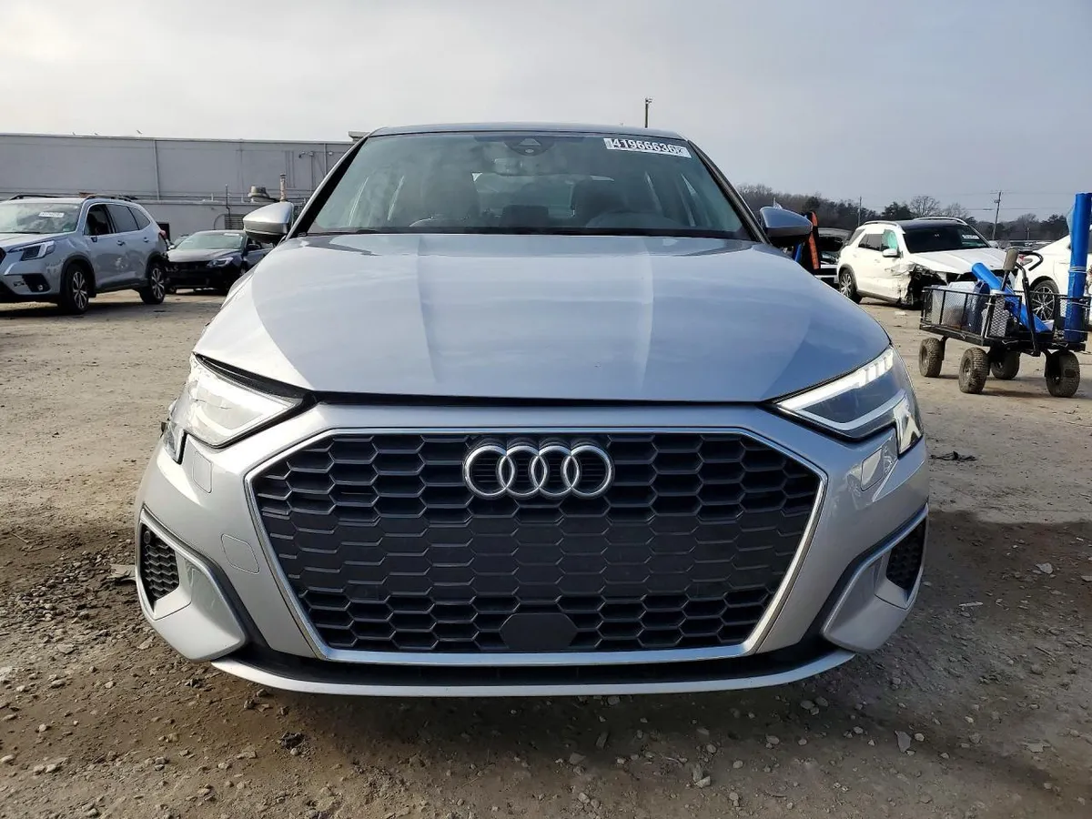 AUDI A3 PREMIUM 2023