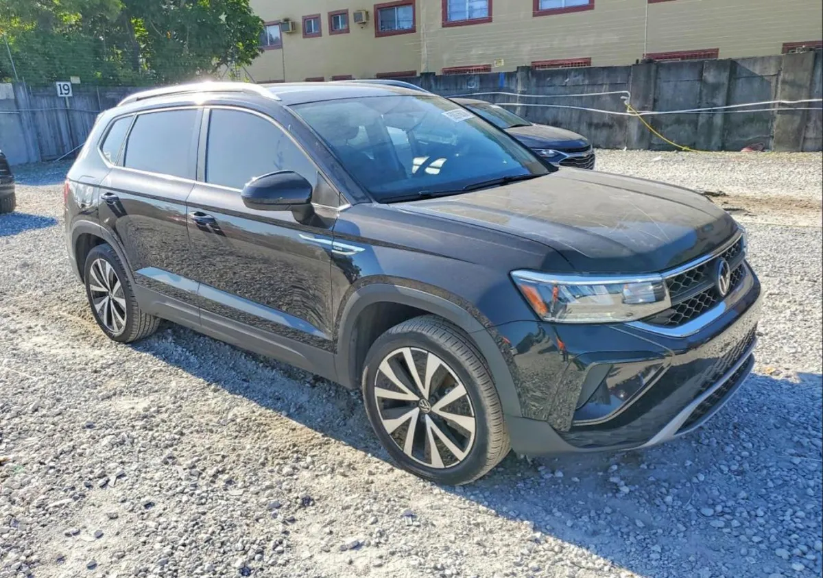 VOLKSWAGEN TAOS SE 2022