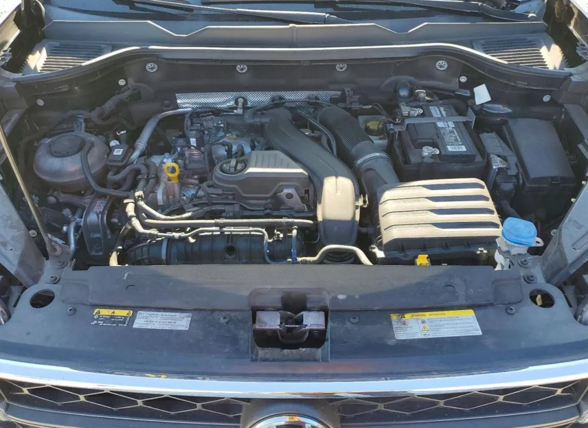 VOLKSWAGEN TAOS SE 2022