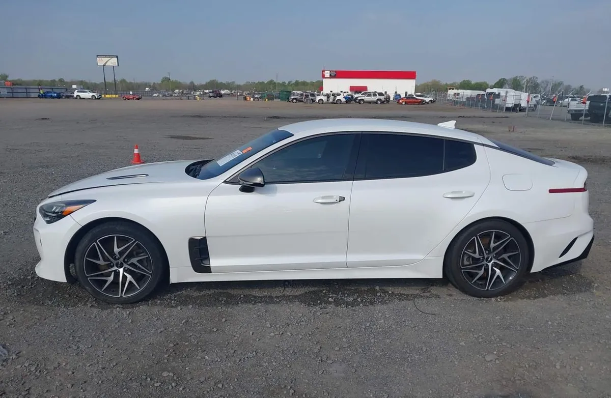 KIA STINGER GT-LINE 2021