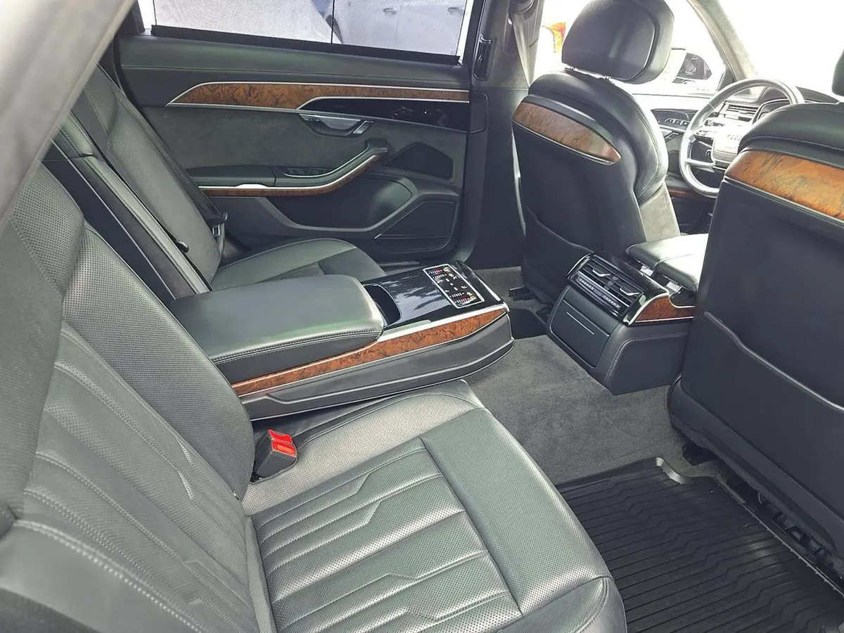 AUDI A8 2019