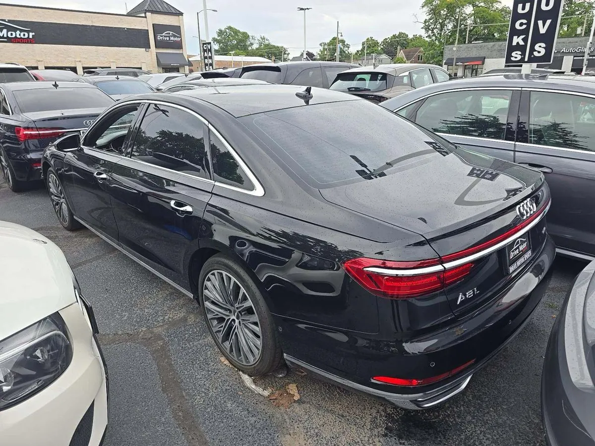 AUDI A8 2019