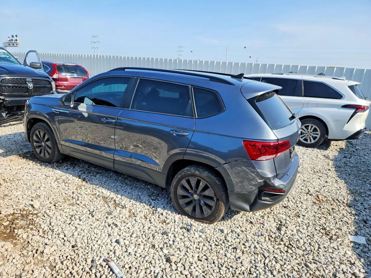 VOLKSWAGEN TAOS 2022