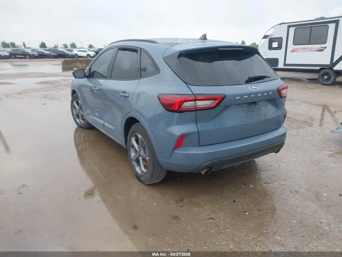 FORD ESCAPE 2023