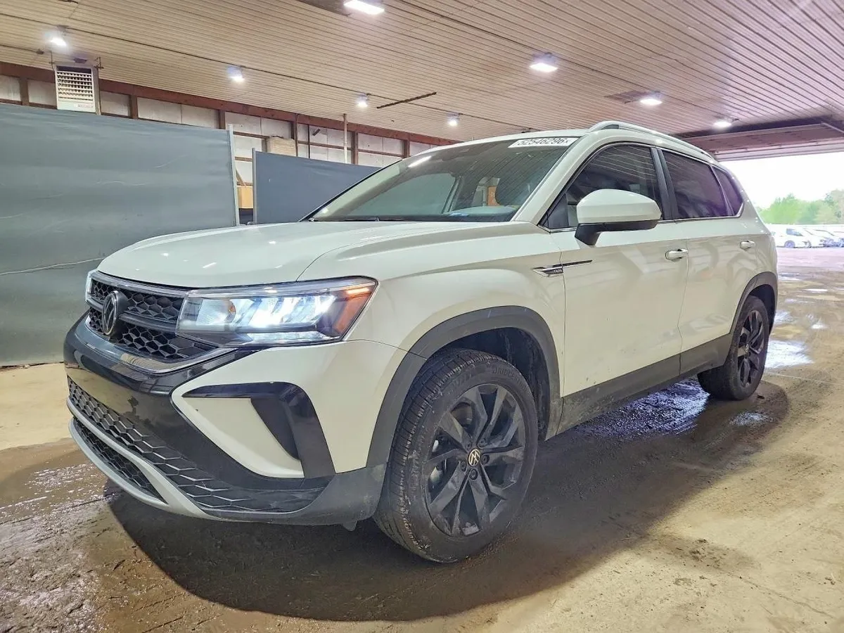 VOLKSWAGEN TAOS SE 2022