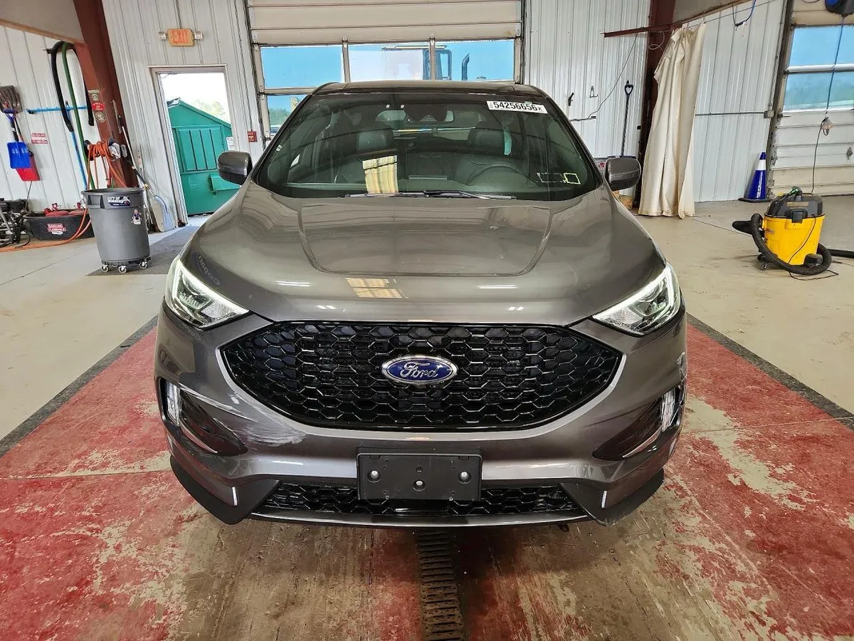 FORD EDGE SEL 2023