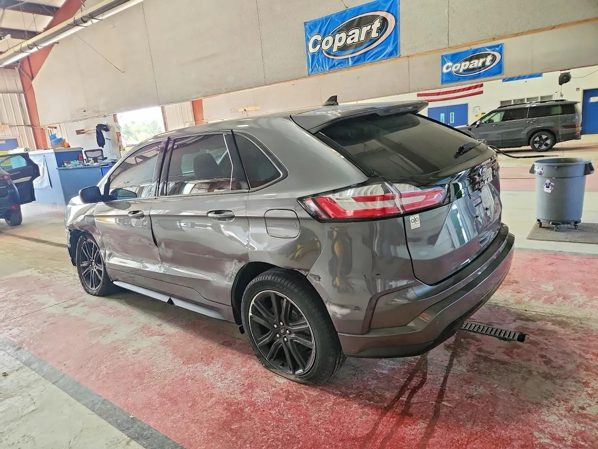 FORD EDGE SEL 2023