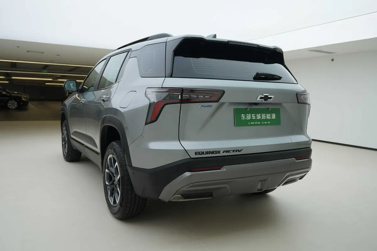 CHEVROLET EQUINOX PLUS 2024