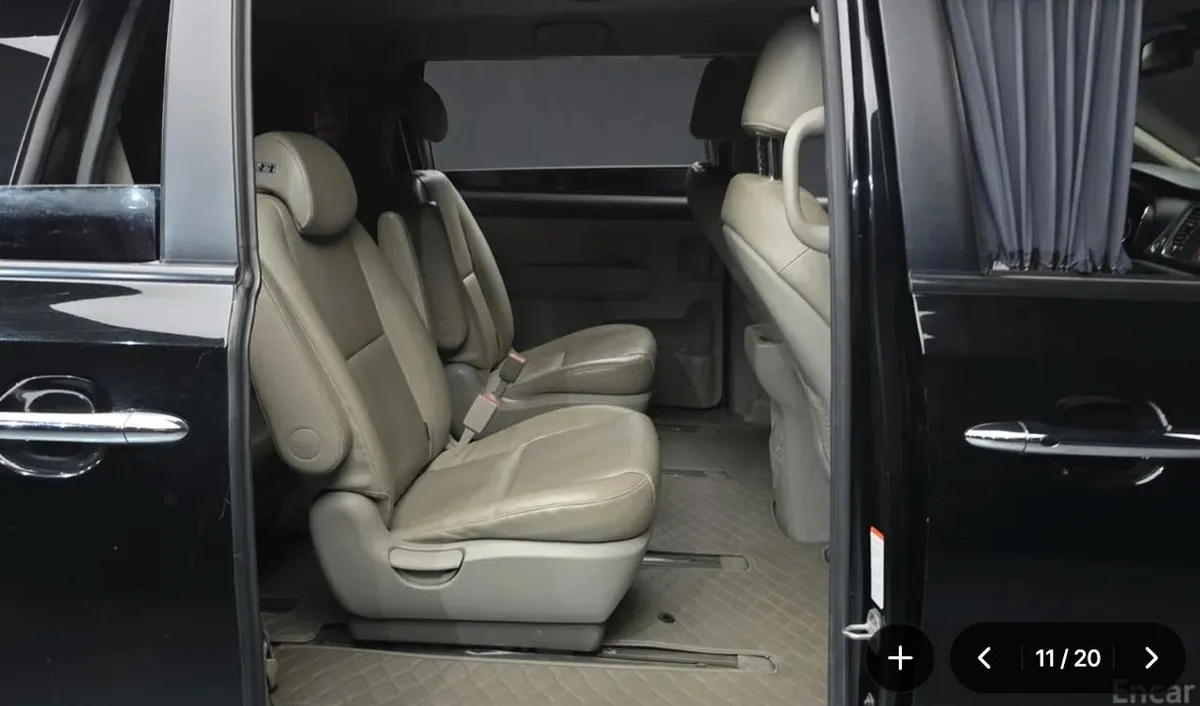 KIA CARNIVAL 2015