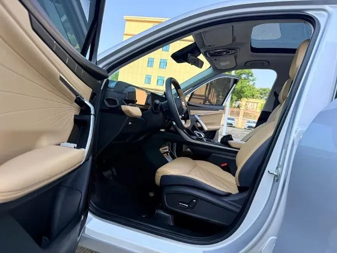 GEELY BOYUE L 2023