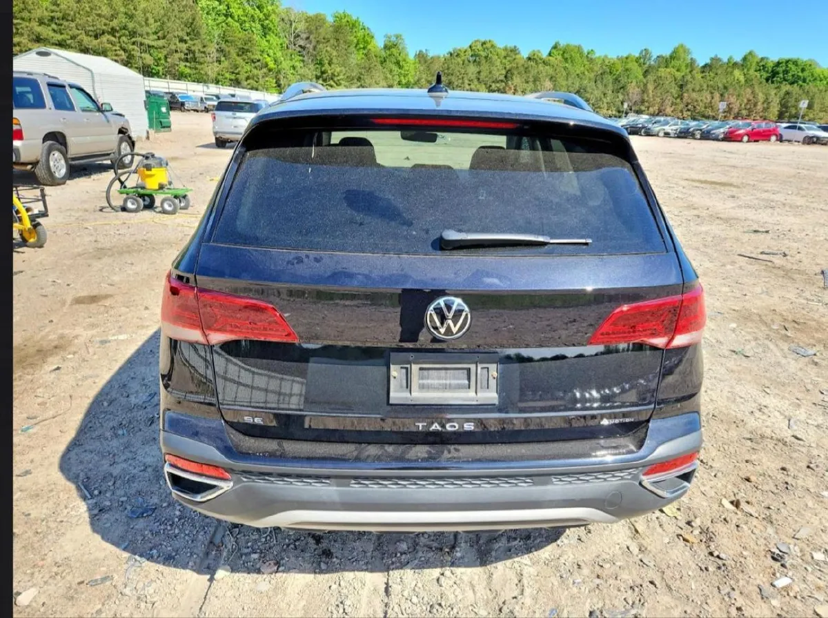 VOLKSWAGEN TAOS SE 2023