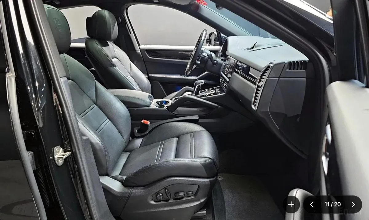 PORSCHE CAYENNE 2022