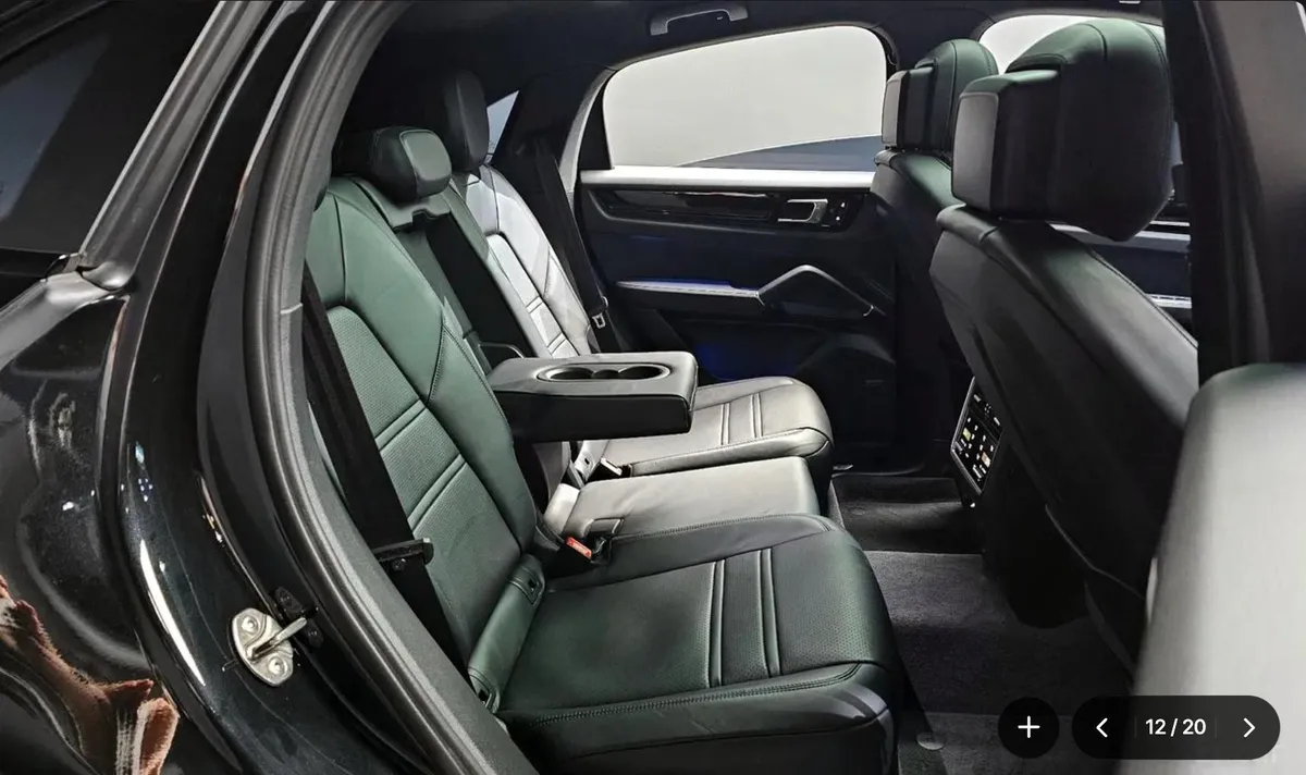 PORSCHE CAYENNE 2022