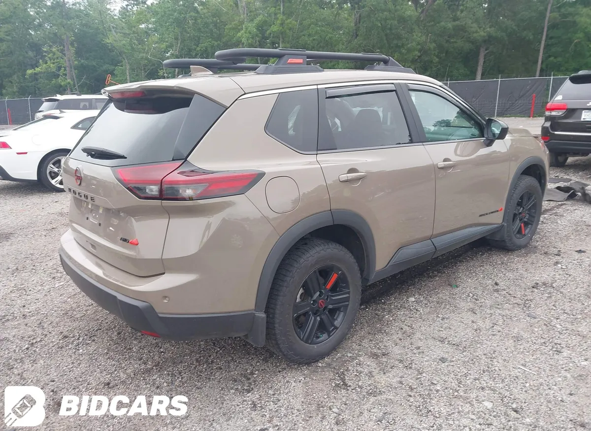 NISSAN ROGUE 2024