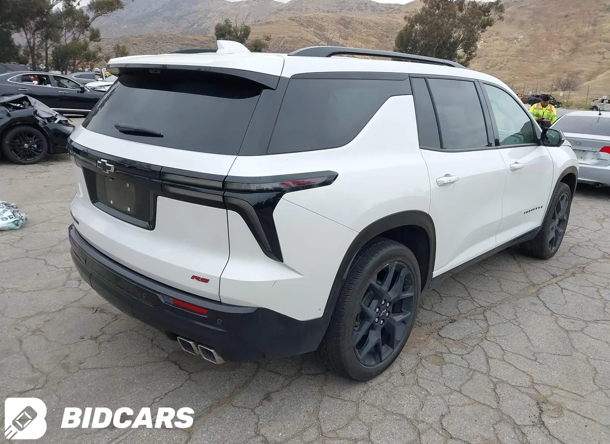 CHEVROLET TRAVERSE FWD RS 2025
